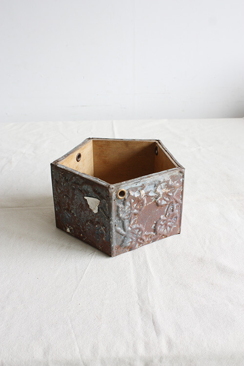 TIN BOX　L-55-1