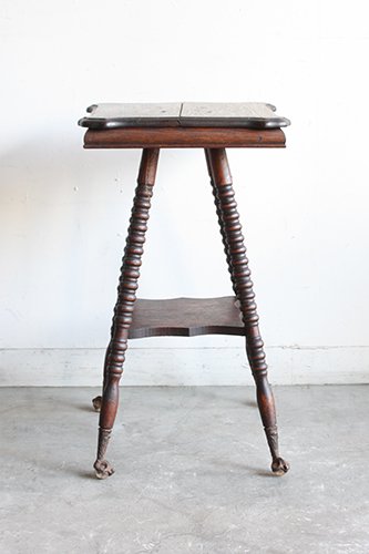 PARLOR TABLE　M-3-13