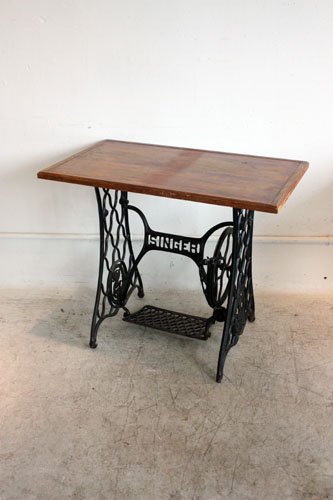 “SINGER”TABLE　A-151