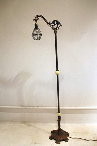 IRON STAND LAMP  D-80