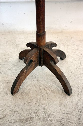 WOOD CANDLE STAND   E-18