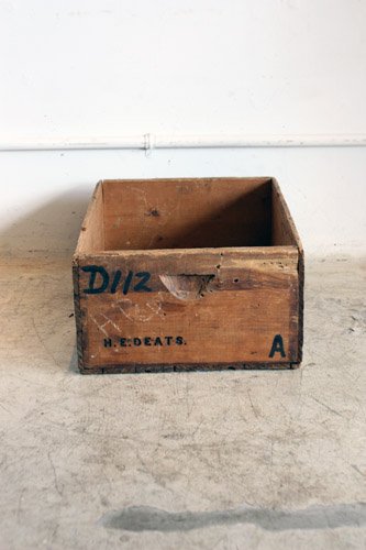 WOOD BOX      I-111