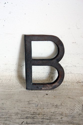 IRON LETTER　 A-217-b