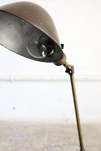 BRASS DESK LAMP  I-48