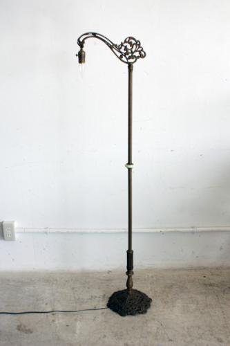 FLOOR STAND LAMP　H-101