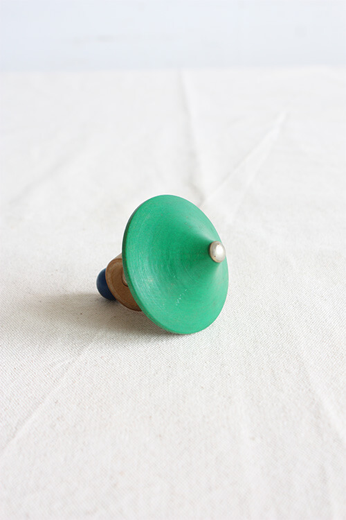 spinning top”green”　L-413-A